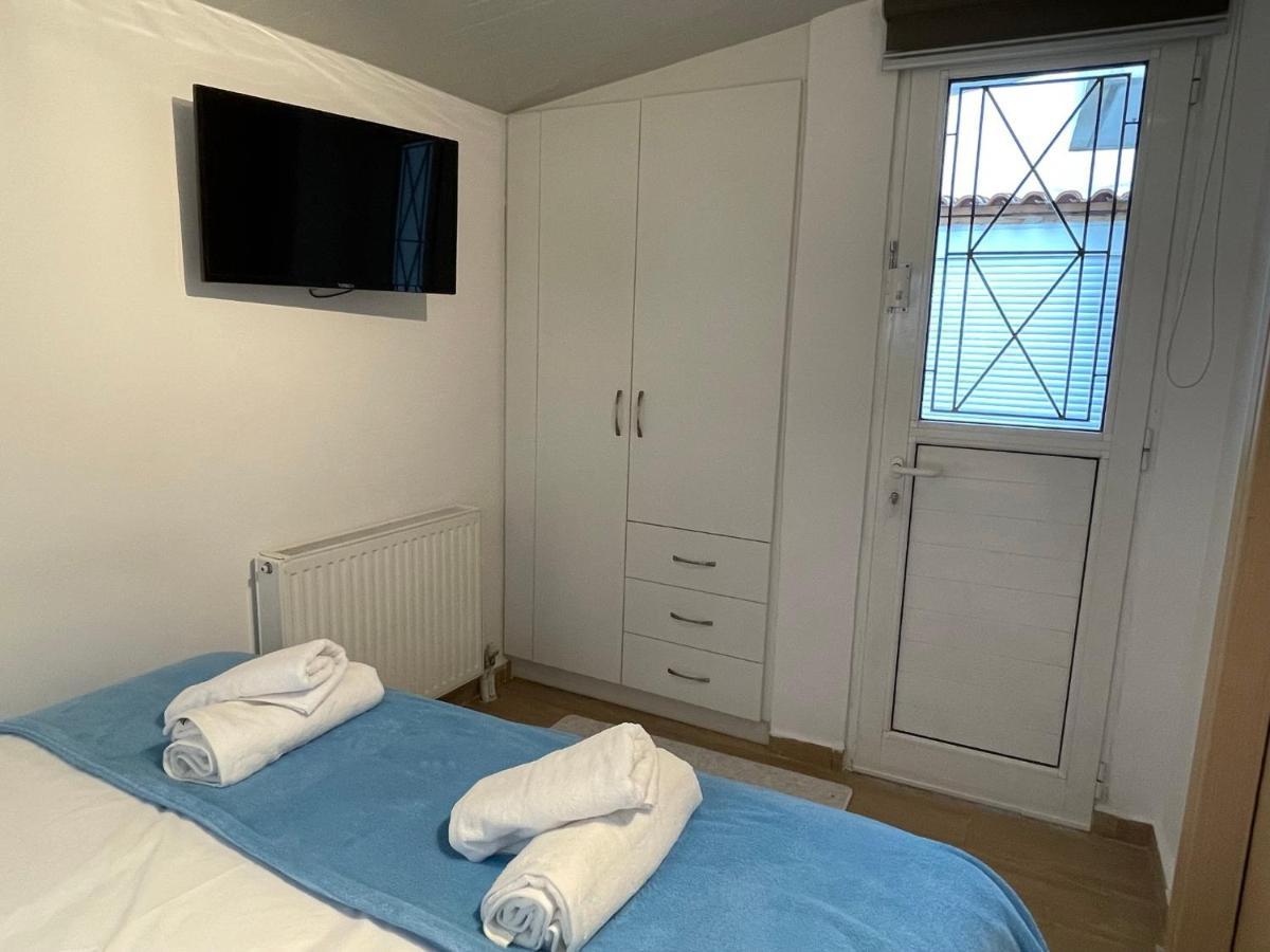 Kalimera Alimos Apartment Athen Eksteriør billede